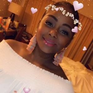 Meet your Posher, Vicky